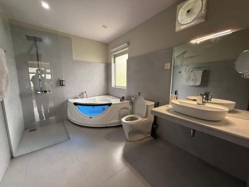 himalayan_suite_-hotel_himalya_skardu_baltistan_kkk