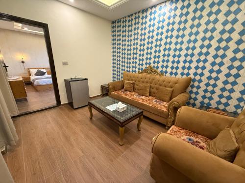 junior_suite_hotel_himalaya_skardu_baltistan_sdw